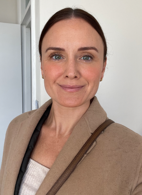 Elaine, Trustee