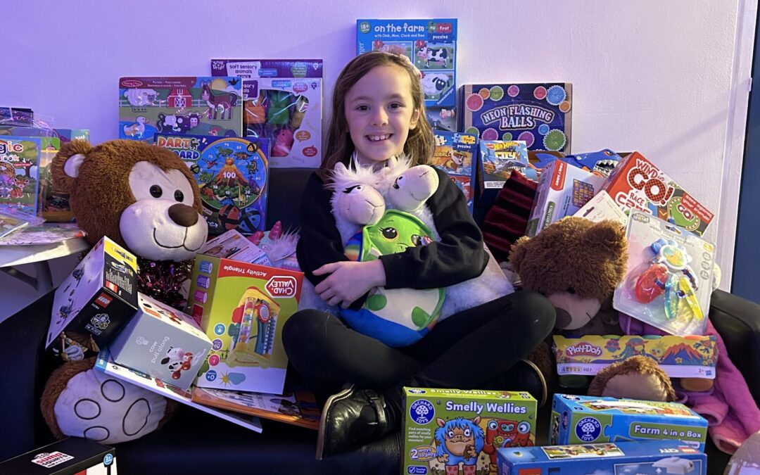 A huge thank you to our SUPER Santa, Ettie!